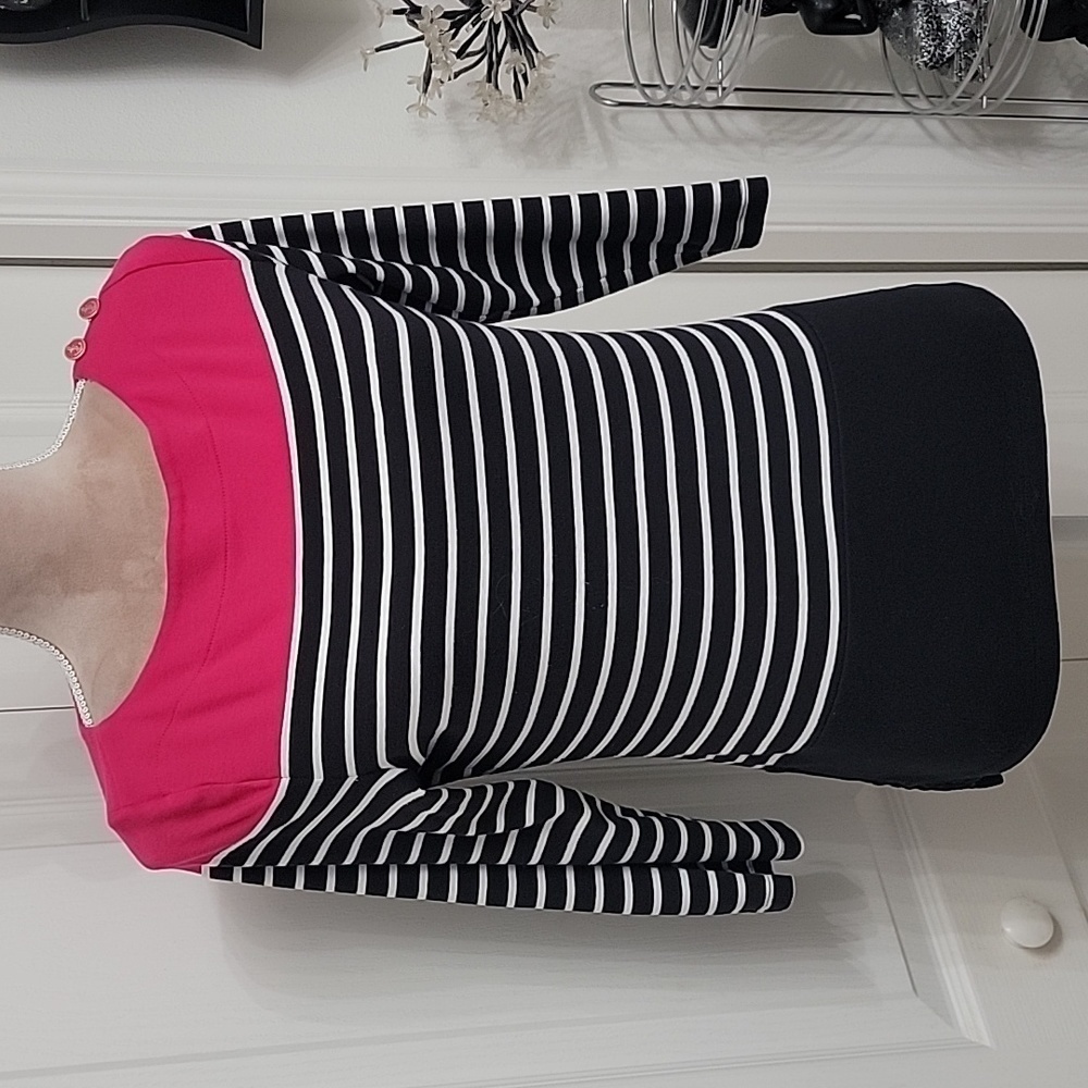 Nautica, Size S Black & White Striped with Pink Upper 3/4 Sleeve Top. EUC